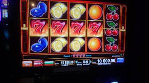 Antarmuka deposit vgowin slot dengan pilihan pembayaran QRIS DANA OVO